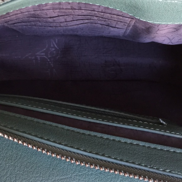 Danielle Nicole crossbody - Picture 4 of 10